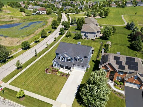 Tiny photo for North Aurora, IL 60542 (MLS # 12740336)