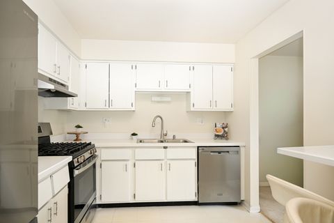 Tiny photo for 1737 Harrow Court #D, Wheaton, IL 60189 (MLS # 12614627)