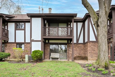 Tiny photo for 1737 Harrow Court #D, Wheaton, IL 60189 (MLS # 12614627)