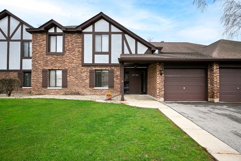 Tiny photo for 1737 Harrow Court #D, Wheaton, IL 60189 (MLS # 12614627)