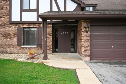 Tiny photo for 1737 Harrow Court #D, Wheaton, IL 60189 (MLS # 12614627)