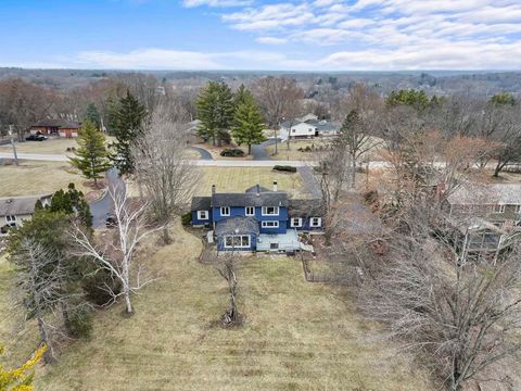 Tiny photo for 27052 W Lakeview Drive S, Lake Barrington, IL 60084 (MLS # 12576769)