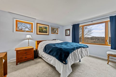 Tiny photo for 27052 W Lakeview Drive S, Lake Barrington, IL 60084 (MLS # 12576769)