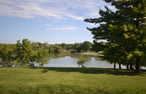 Tiny photo for 27052 W Lakeview Drive S, Lake Barrington, IL 60084 (MLS # 12576769)