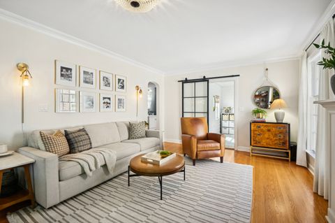 Tiny photo for 6632 N Sioux Avenue, Chicago, IL 60646 (MLS # 12501385)