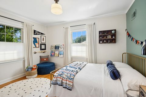 Tiny photo for 6632 N Sioux Avenue, Chicago, IL 60646 (MLS # 12501385)