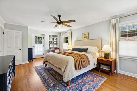 Tiny photo for 6632 N Sioux Avenue, Chicago, IL 60646 (MLS # 12501385)