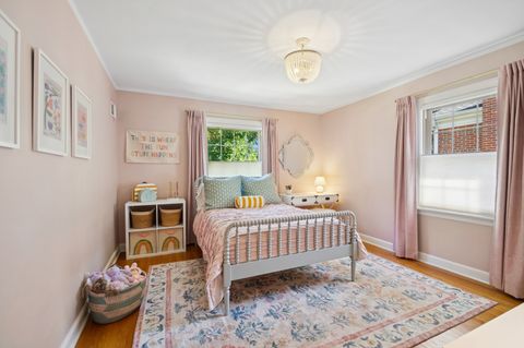 Tiny photo for 6632 N Sioux Avenue, Chicago, IL 60646 (MLS # 12501385)