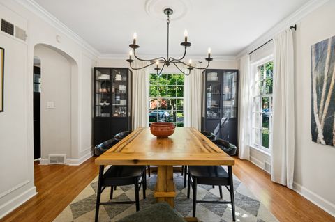 Tiny photo for 6632 N Sioux Avenue, Chicago, IL 60646 (MLS # 12501385)