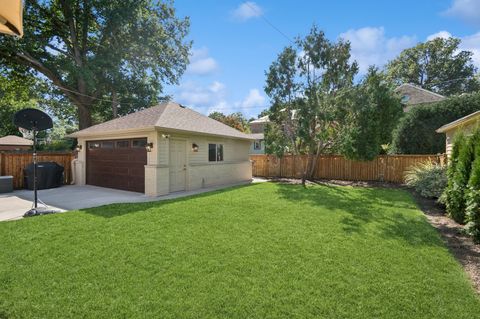 Tiny photo for 6632 N Sioux Avenue, Chicago, IL 60646 (MLS # 12501385)