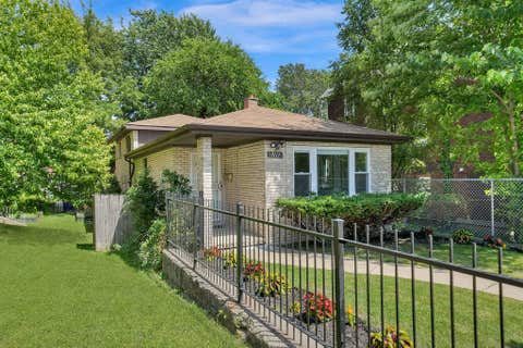 Tiny photo for 9117 S Brandon Avenue, Chicago, IL 60617 (MLS # 12695815)