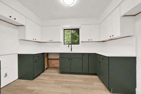 Tiny photo for 9117 S Brandon Avenue, Chicago, IL 60617 (MLS # 12695815)