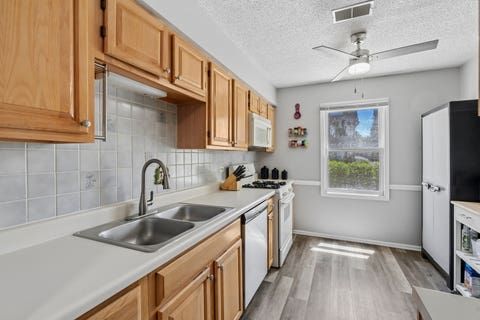 Tiny photo for 40 W Fern Court #120, Palatine, IL 60067 (MLS # 12678568)
