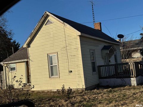 Tiny photo for 205 STATE Street, Christopher, IL 62822 (MLS # EB460777)