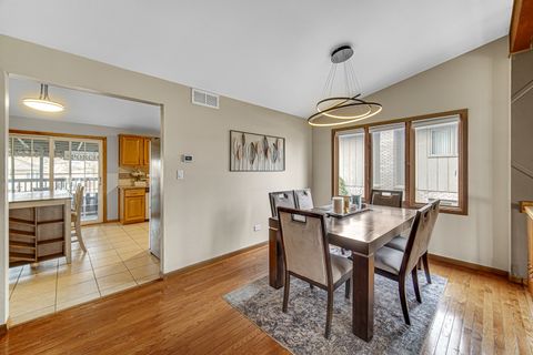 Tiny photo for 624 Driftwood Avenue, Romeoville, IL 60446 (MLS # 12586028)