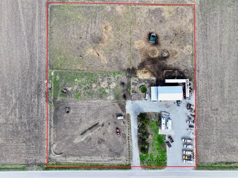 Tiny photo for 335 N 9250E Road, Momence, IL 60954 (MLS # 12608297)