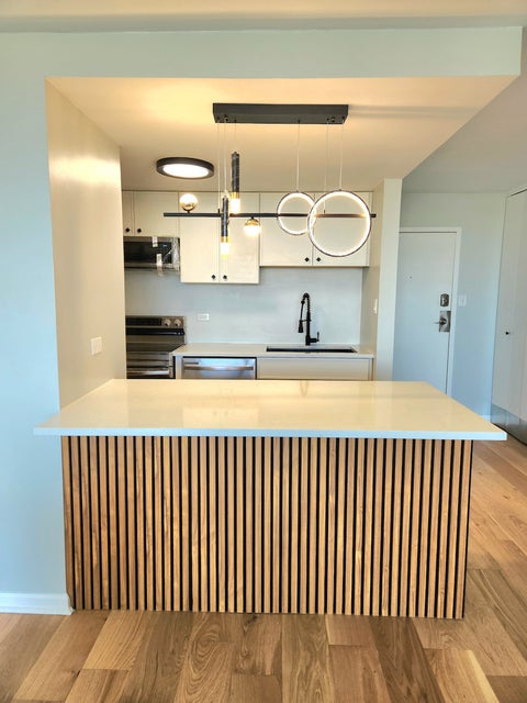 Tiny photo for 2015 S Finley Road S #900, Lombard, IL 60148 (MLS # 12639551)