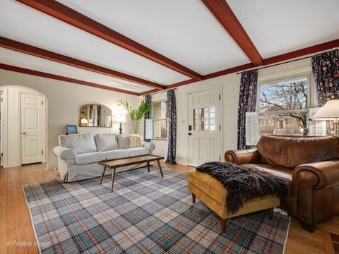 Tiny photo for 671 Prairie Avenue, Glen Ellyn, IL 60137 (MLS # 12583444)