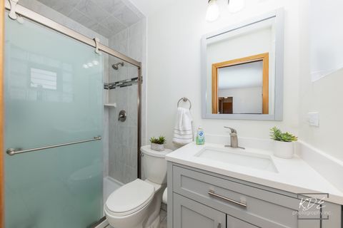 Tiny photo for 10128 Mansfield Avenue, Oak Lawn, IL 60453 (MLS # 12605081)