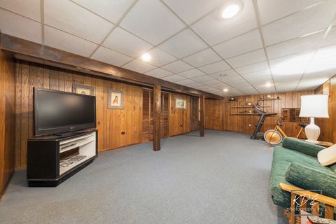 Tiny photo for 10128 Mansfield Avenue, Oak Lawn, IL 60453 (MLS # 12605081)