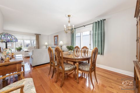 Tiny photo for 10128 Mansfield Avenue, Oak Lawn, IL 60453 (MLS # 12605081)