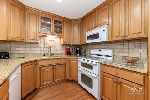 Tiny photo for 10128 Mansfield Avenue, Oak Lawn, IL 60453 (MLS # 12605081)