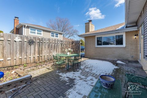 Tiny photo for 10128 Mansfield Avenue, Oak Lawn, IL 60453 (MLS # 12605081)