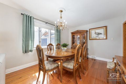 Tiny photo for 10128 Mansfield Avenue, Oak Lawn, IL 60453 (MLS # 12605081)