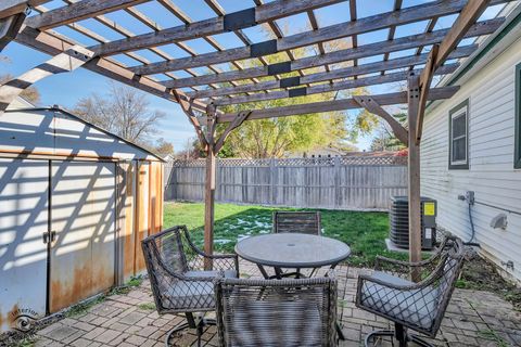 Tiny photo for 1071 E Broadway Street, Bradley, IL 60915 (MLS # 12516905)