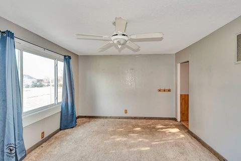 Tiny photo for 1071 E Broadway Street, Bradley, IL 60915 (MLS # 12516905)