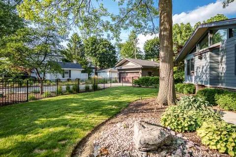 Tiny photo for 1308 HARLEM Boulevard, Rockford, IL 61103 (MLS # 12435740)