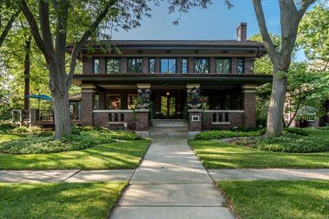 Tiny photo for 1308 HARLEM Boulevard, Rockford, IL 61103 (MLS # 12435740)