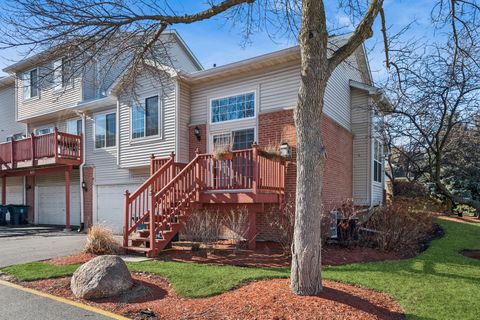 Tiny photo for 651 W Georgian Court, Addison, IL 60101 (MLS # 12541866)