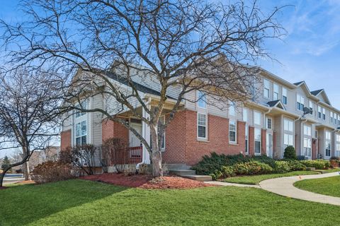 Photo of 651 W Georgian Court, Addison, IL 60101 (MLS # 12541866)