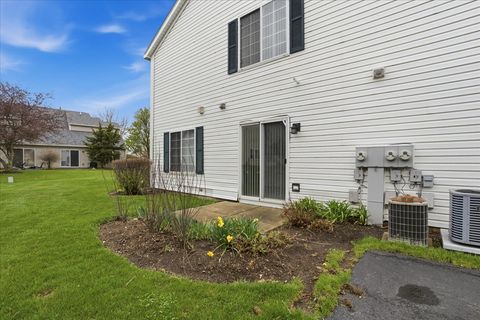 Tiny photo for 682 Fieldcrest Drive #A, South Elgin, IL 60177 (MLS # 12611093)