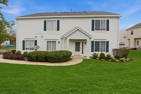 Photo of 682 Fieldcrest Drive #A, South Elgin, IL 60177 (MLS # 12611093)
