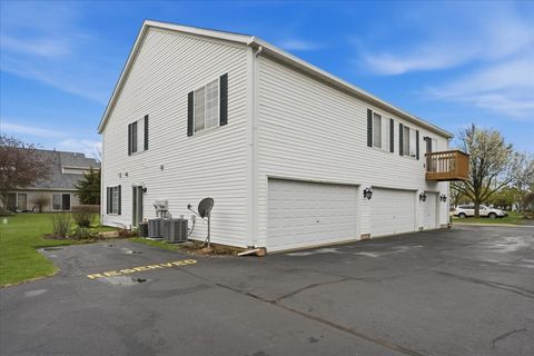 Tiny photo for 682 Fieldcrest Drive #A, South Elgin, IL 60177 (MLS # 12611093)