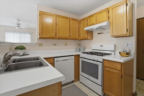 Tiny photo for 682 Fieldcrest Drive #A, South Elgin, IL 60177 (MLS # 12611093)