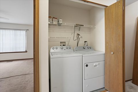 Tiny photo for 682 Fieldcrest Drive #A, South Elgin, IL 60177 (MLS # 12611093)