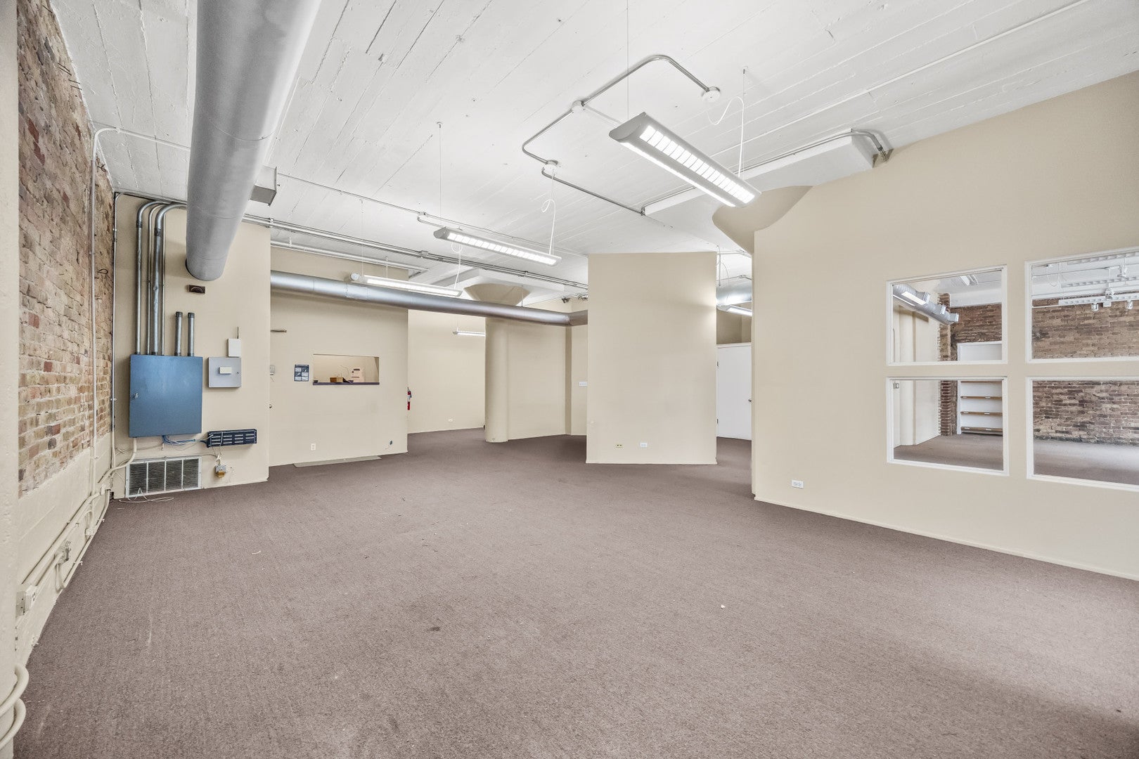 222 W Ontario Street 400