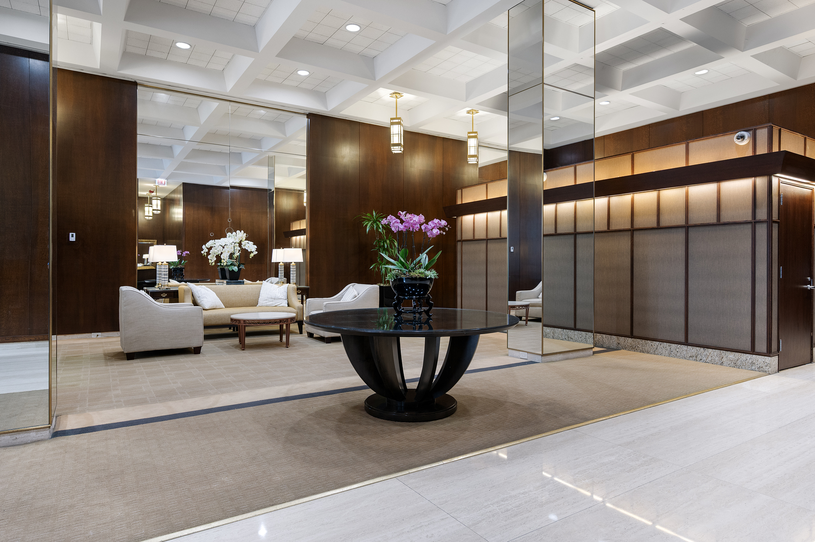 1325 N STATE Parkway 16B