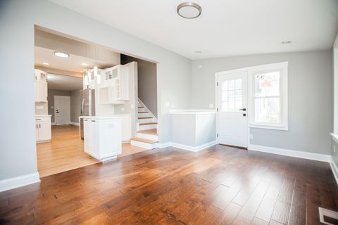 Tiny photo for 235 W Ash Street, Lombard, IL 60148 (MLS # 12604781)