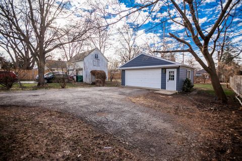 Tiny photo for 235 W Ash Street, Lombard, IL 60148 (MLS # 12604781)
