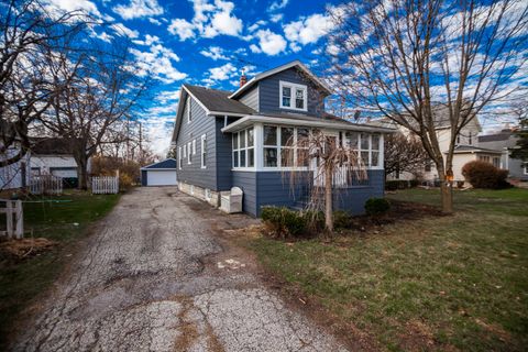 Tiny photo for 235 W Ash Street, Lombard, IL 60148 (MLS # 12604781)