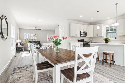 Tiny photo for 816 Simpson Avenue, Elburn, IL 60119 (MLS # 12328794)