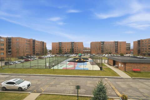 Tiny photo for 9331 Landings Lane #504, Des Plaines, IL 60016 (MLS # 12667549)