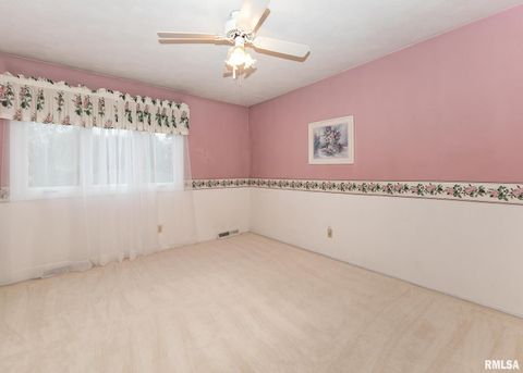 Tiny photo for 2705 36TH Street, Rock Island, IL 61201 (MLS # QC4269530)