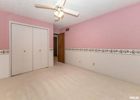 Tiny photo for 2705 36TH Street, Rock Island, IL 61201 (MLS # QC4269530)