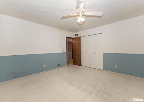 Tiny photo for 2705 36TH Street, Rock Island, IL 61201 (MLS # QC4269530)