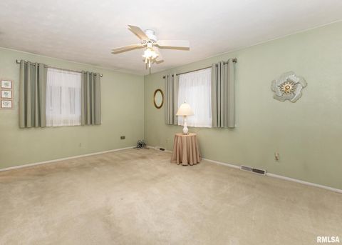 Tiny photo for 2705 36TH Street, Rock Island, IL 61201 (MLS # QC4269530)